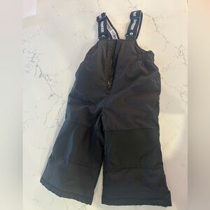 Oshkosh Size 18M Black Snowpants